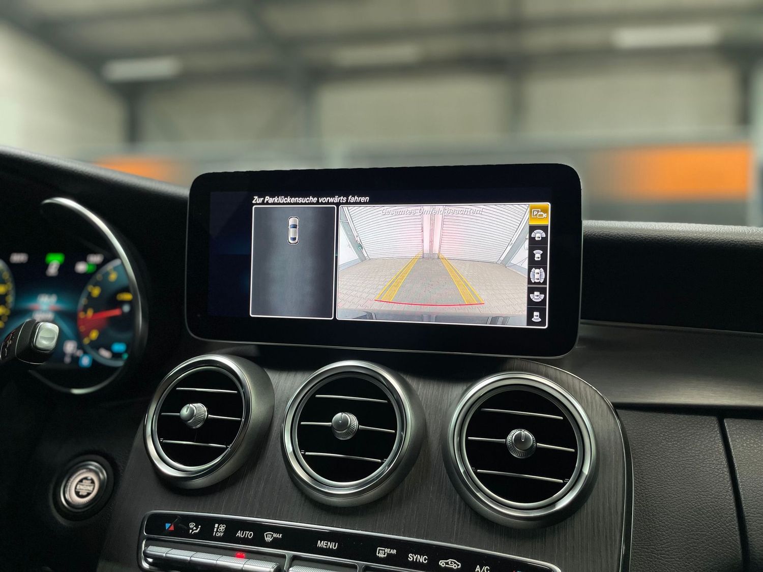 Fahrzeugabbildung Mercedes-Benz C 200 4Matic AMG Sport#Digital#LED#360°#Pano