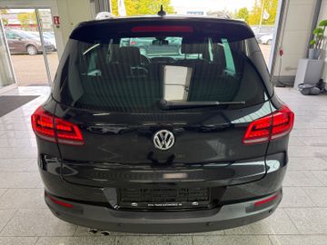 Volkswagen Tiguan - 8