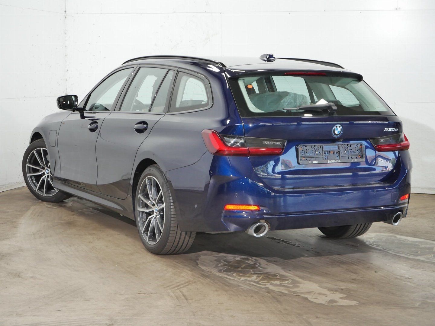 BMW 330 - Bild 3