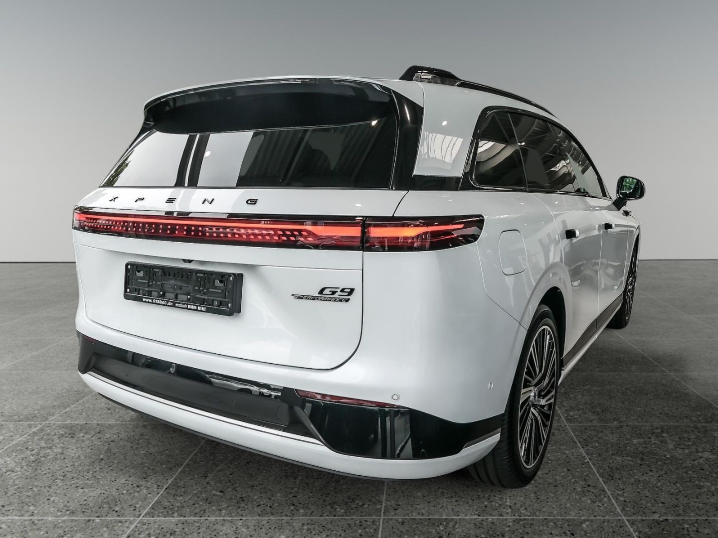 XPENG G9