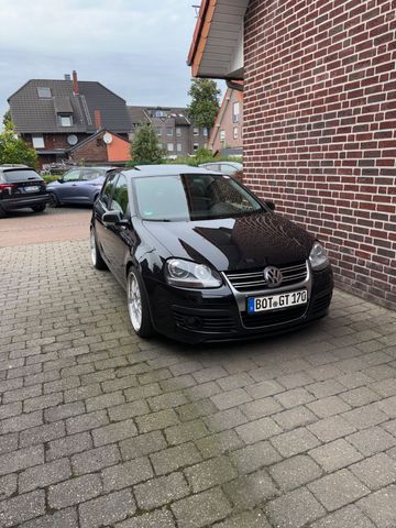 Volkswagen Golf 1.4 TSI 125kW GT Sport R-Line Alcantara