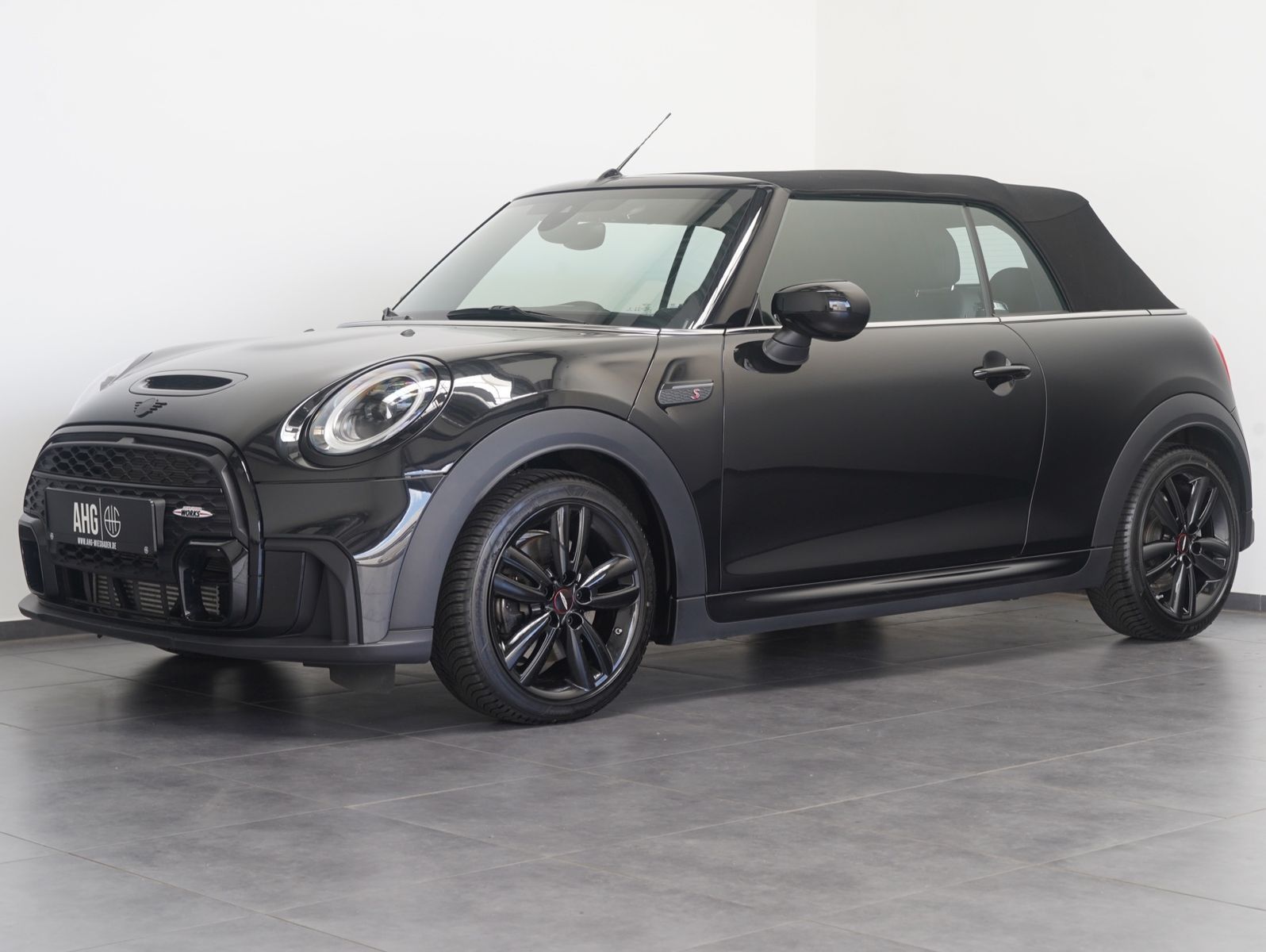 Fahrzeugabbildung MINI Cooper S Cabrio John Cooper Works Trim
