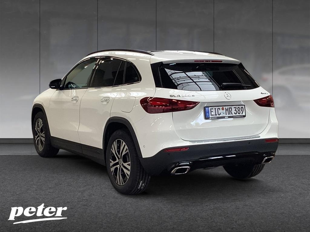 Mercedes-Benz GLA 220 d 4M PROGRESSIV/NIGHT/MULTIBEAM/Pano-SD