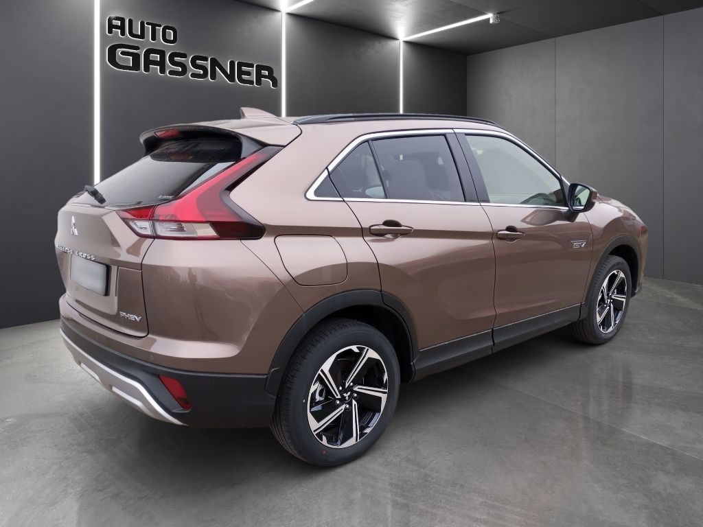 Fahrzeugabbildung Mitsubishi Eclipse Cross Plug-in Hybrid PLUS 2.4 MIVEC 4WD