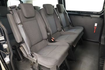 Ford Tourneo Custom - 11