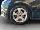 Ford Focus Turnier Titanium*PDC*NAVI*AHK*SHZ*ALU*EFH* - Ford Focus Gebrauchtwagen in Stuttgart