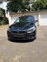 BMW 218i Active Tourer Sport Line AT PANO SHZ NAVI - BMW 2er Reihe in Bochum