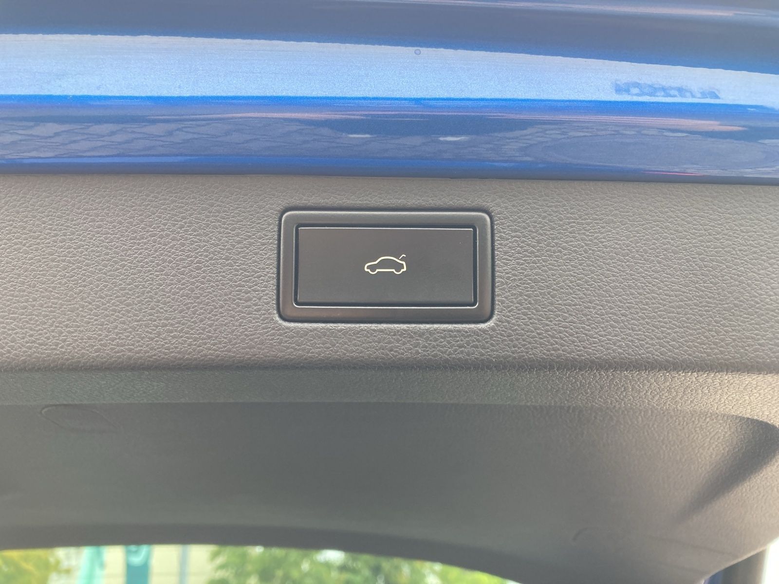 Fahrzeugabbildung SKODA Kamiq TSI Monte Carlo DSG Navi AID ACC RFK Pano