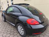 Volkswagen Beetle 1.6 TDI DSG Fender Edition BMT - Volkswagen Beetle mit Diesel-Antrieb