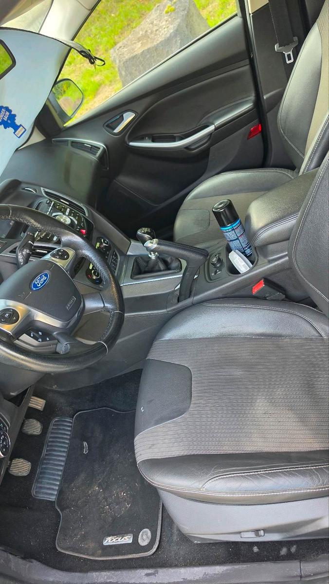Ford Focus 2014 — photo 7