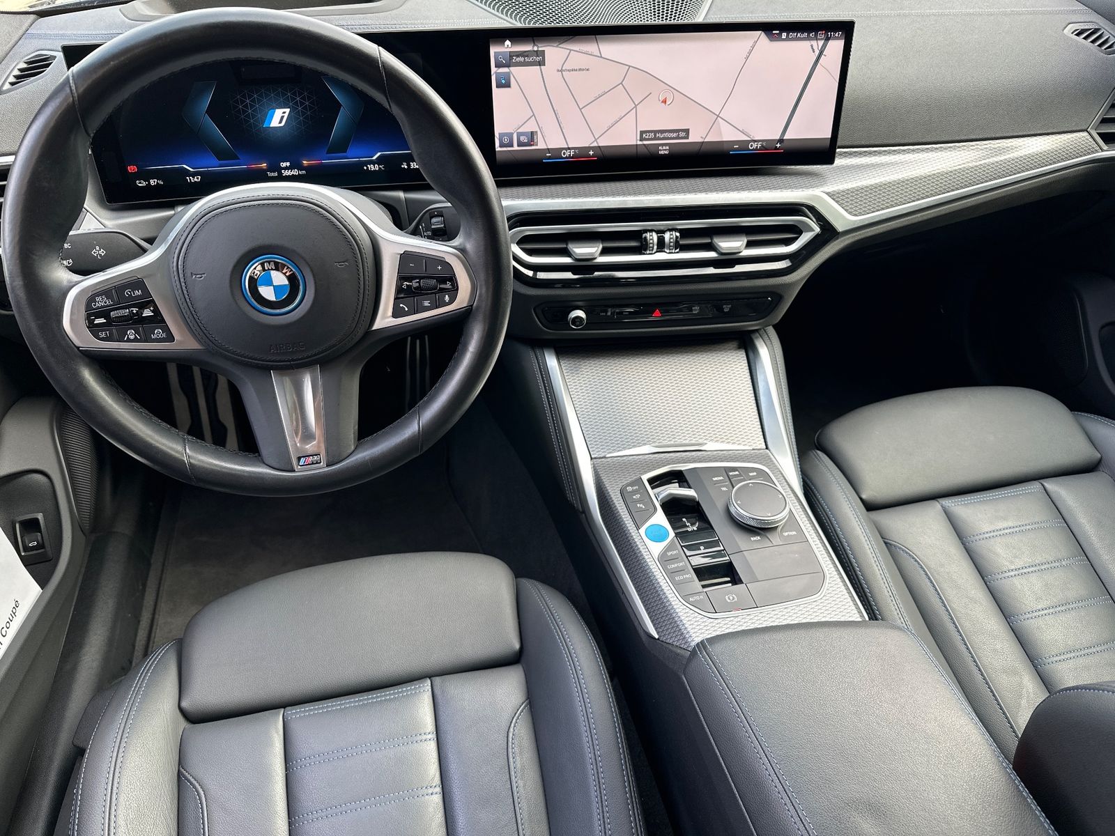 Fahrzeugabbildung BMW i4 GC eDrive40 M-Sport NAV+LED+GLASDACH+ACC+VC