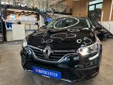 Renault Megane IV Grandtour Play *Navi*AHK*Sitzheiz.* - Renault Megane: Grandtour
