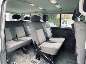 Volkswagen T5 Transporter Bus Caravelle lang*XENON*9SITZE*