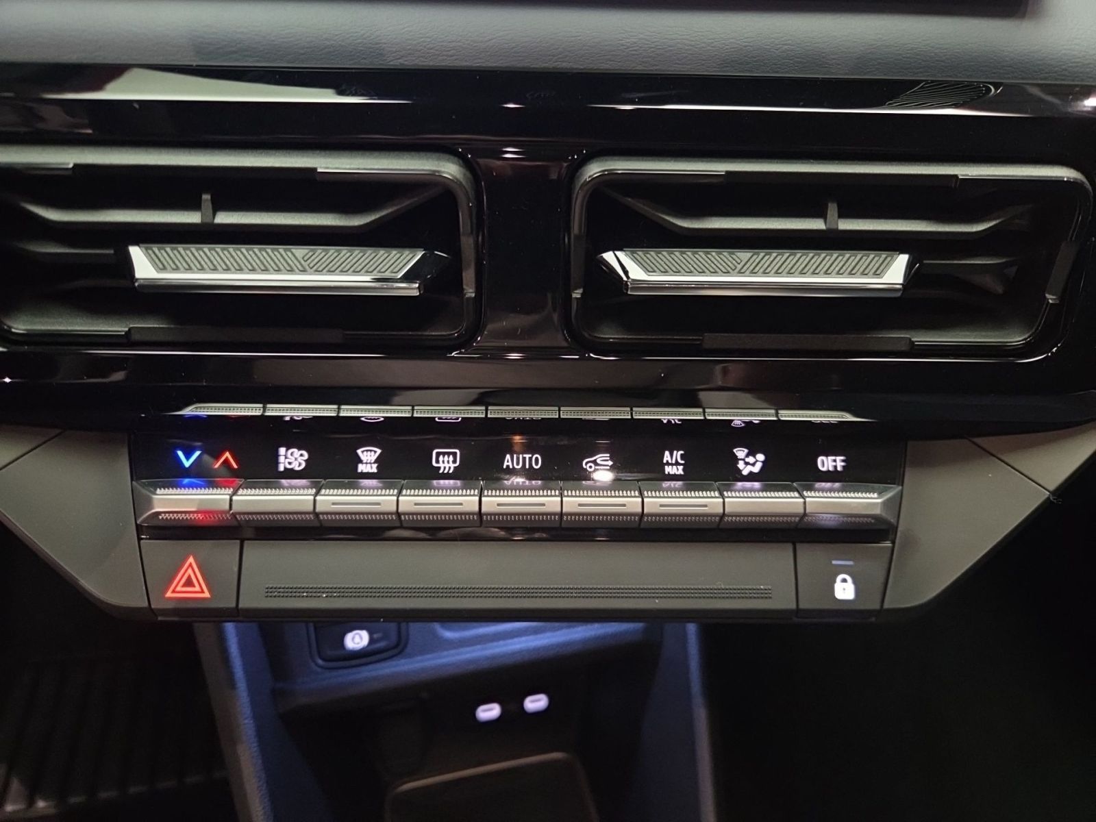 Fahrzeugabbildung Nissan Micra 110 kW Evolve*NAVI*PDC*KAMERA