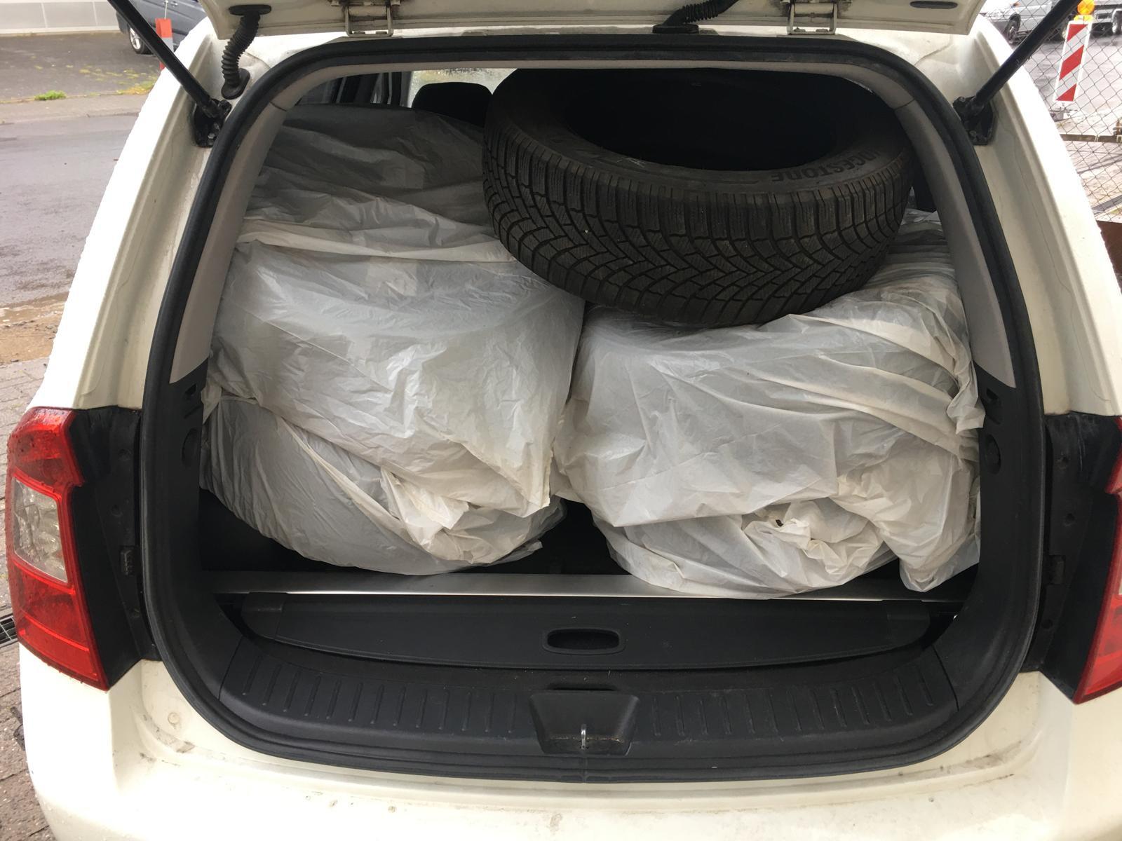 Kia Carens 2009 — photo 11