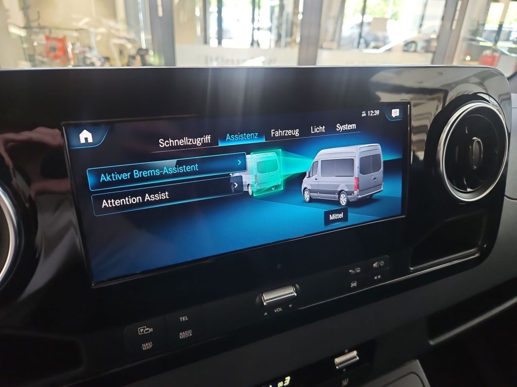 Fahrzeugabbildung Mercedes-Benz Sprinter 315 Kasten L3H2 10'' MBUX Standheizg LE