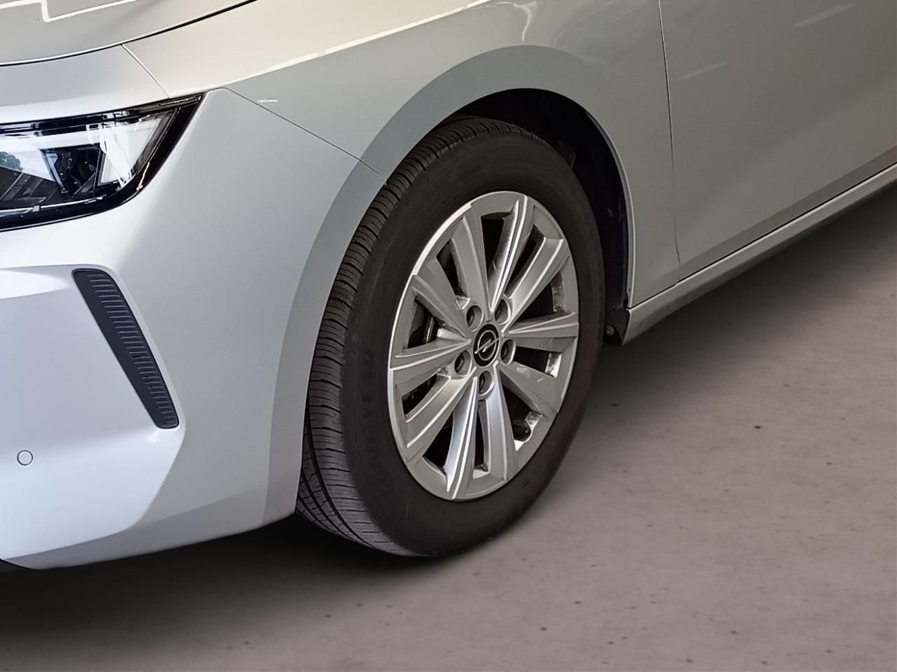 Fahrzeugabbildung Opel Astra L 5-trg. Edition 96 KW