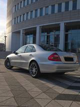 Mercedes-Benz W211 E220CDI 97tkm Rostfrei SERVICE/TüV Neu! - Mercedes-Benz E 220: Cdi W211