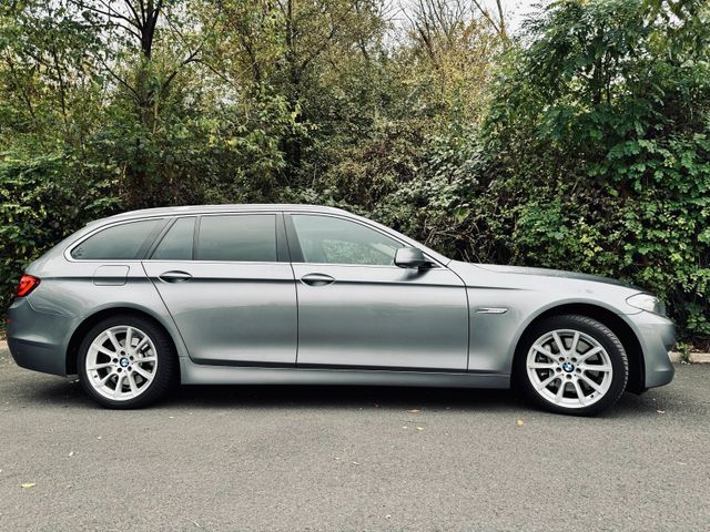 BMW 525d 218Ps xDrive Head up, Soft C. Pano, A...