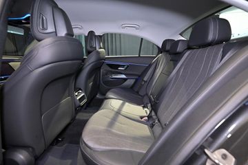 Mercedes E 200 - 6