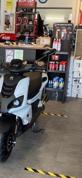 Peugeot Speedfight 4    45 km/h  - SPEEDFIGHT 4