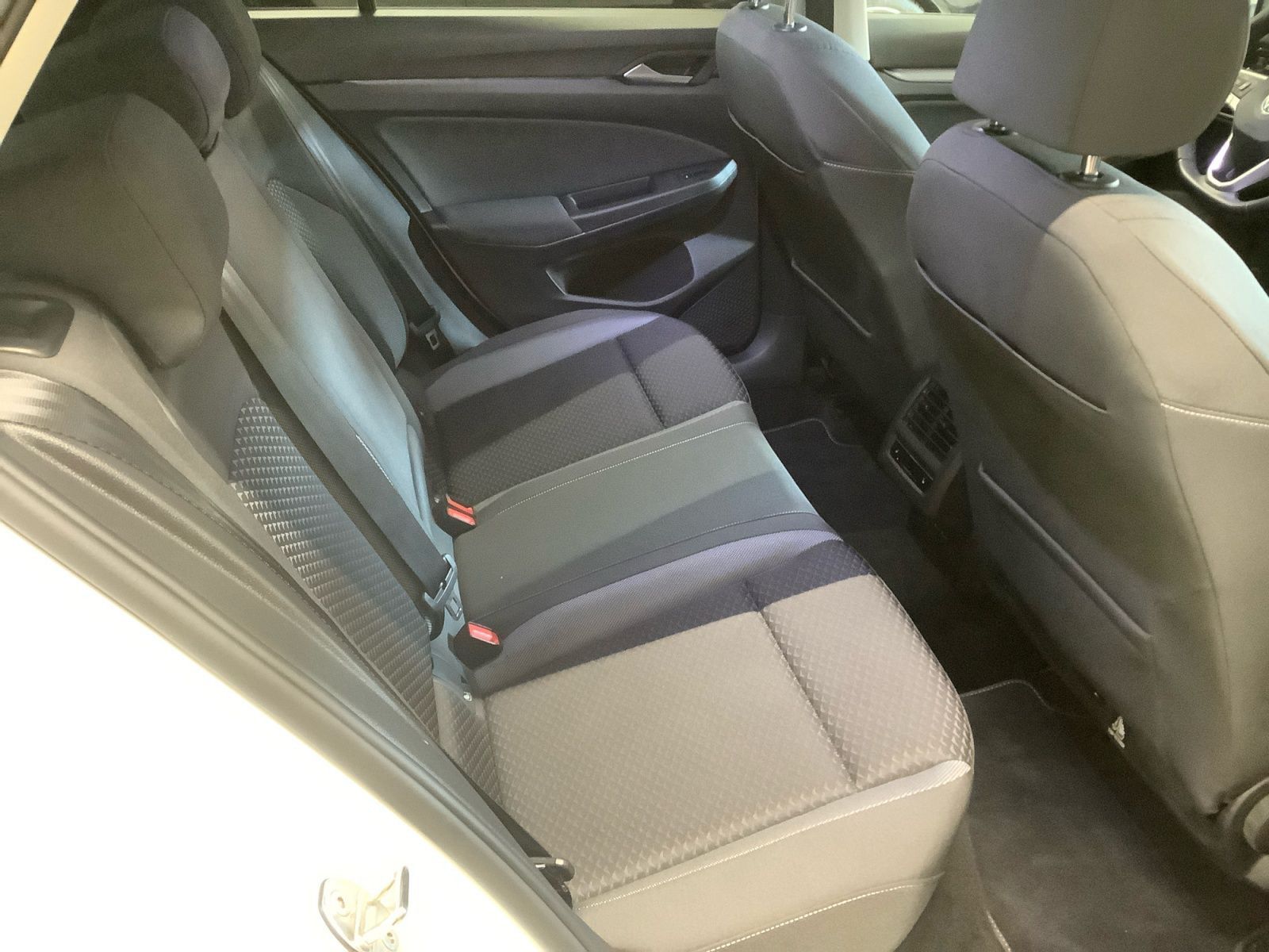 Golf Active 1,5 l TSI 96 kW Matrix, Standheizung