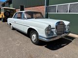 Mercedes-Benz 220SE Coupe 1963 Papyrus Weiss W111 - Mercedes-Benz 220: Se
