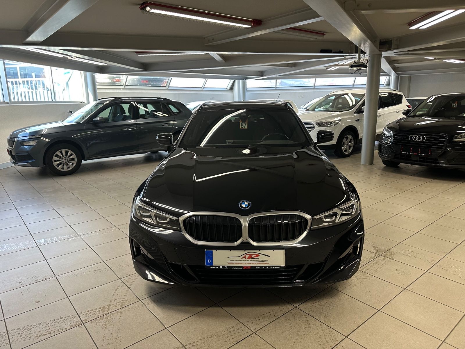 BMW 320 3 Touring 320 e foto 2