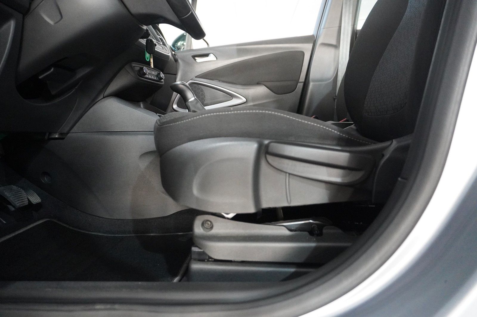 Fahrzeugabbildung Opel Crossland (X) 1.2 EDITION NAVI/LED/KAMERA/DAB+