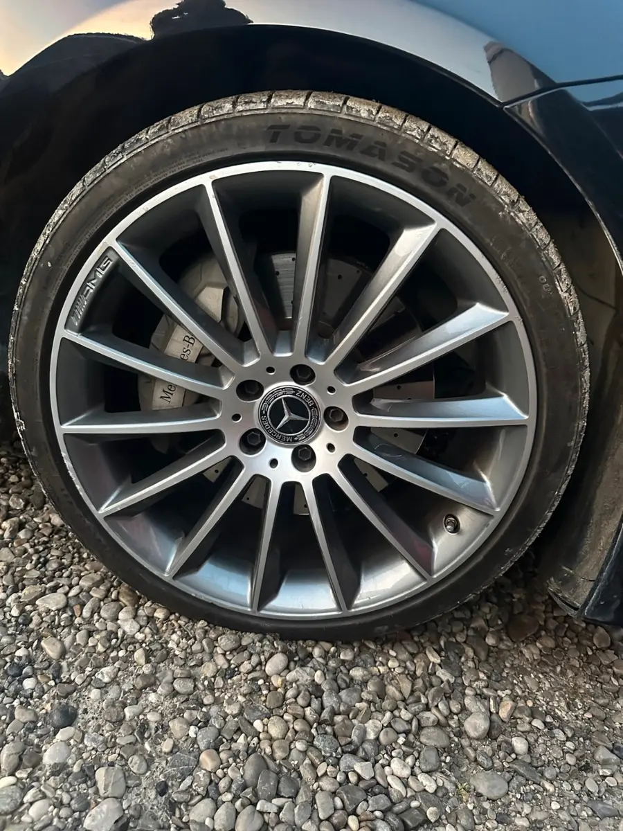 Mercedes-Benz CLS 300*53 AMG UMBAU vom Werk*SHD*DISTRONIC*360