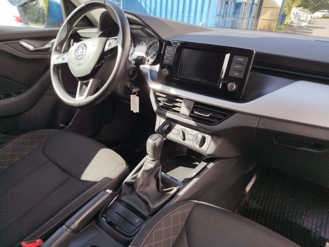 Fahrzeugabbildung SKODA Kamiq Ambition 1.0 TSI AHK