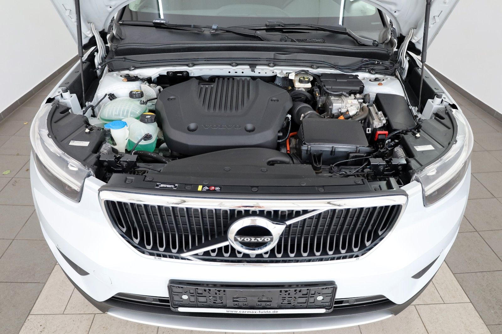 Fahrzeugabbildung Volvo XC40 Inscription Recharge TLeder,Navi,LED,SH,PDC