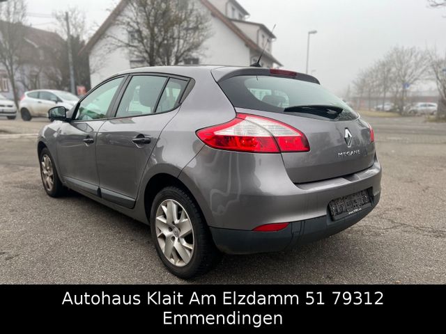 Fahrzeugabbildung Renault Megane III Lim. 5-trg. Tomtom Edition