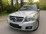 Mercedes-Benz GLK 220 CDI BlueEfficiency 4Matic Automatik - Mercedes-Benz GLK 220: Cdi Blueefficiency