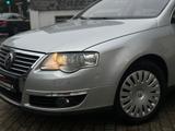 Volkswagen Passat 2.0 TDI Highline*SCHIEBEDACH*STANDHZ*AHK - Volkswagen Passat aus 2006: Kombi