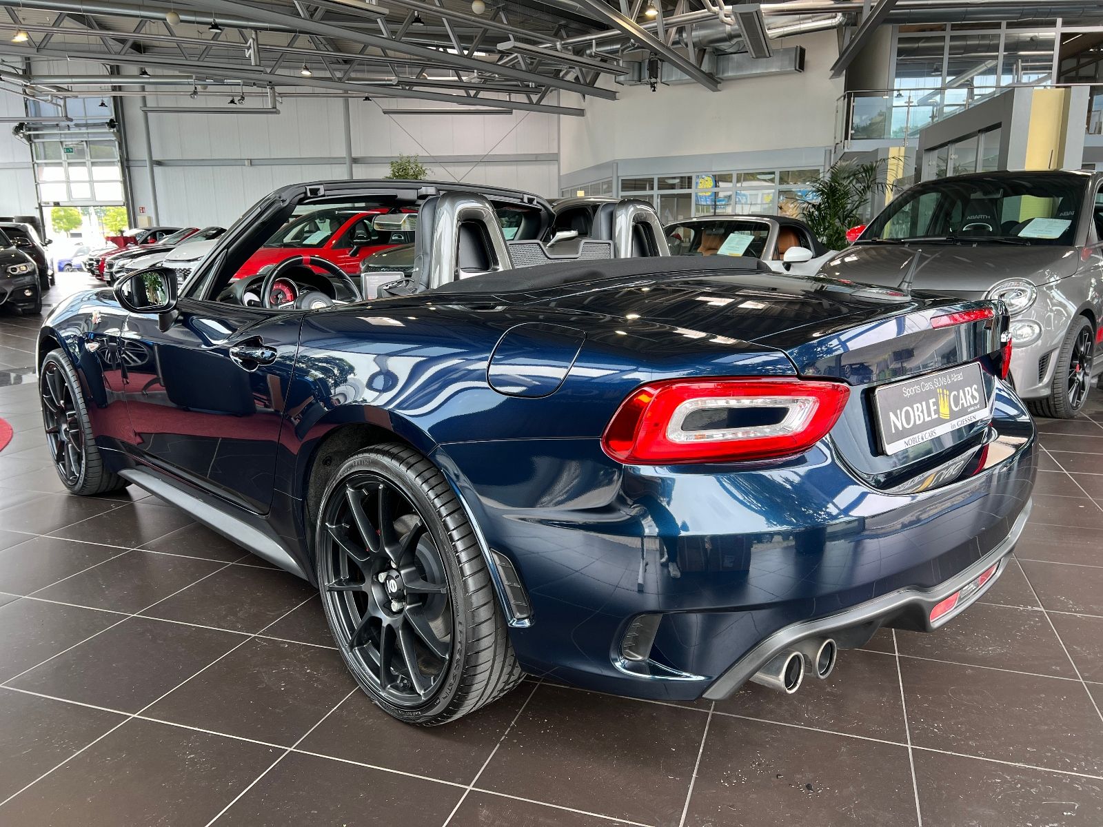 Fahrzeugabbildung Abarth 124 Spider Turismo BOSE NAVI LEDER