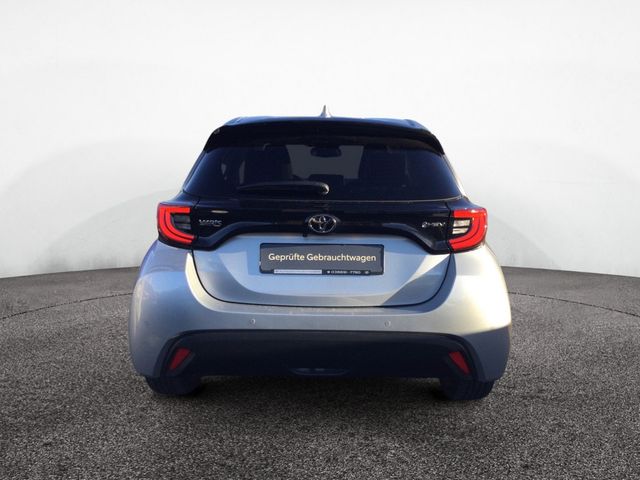Yaris 1.5 Hybrid Style PDC SHZ KAMERA ACC LED