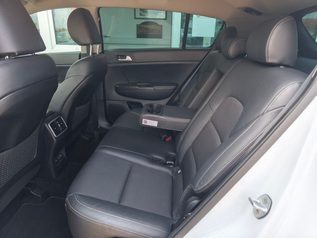 Kia Sportage Spirit2WD*Bi-Xen*Navi*Kamera*SHZ*PDC*