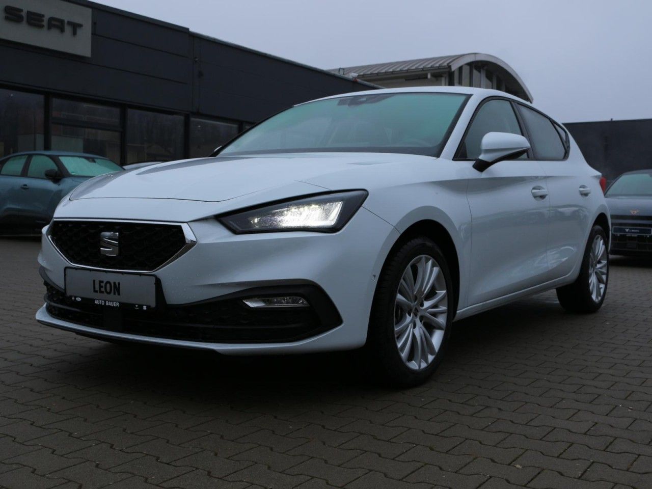 Fahrzeugabbildung SEAT Leon 1.5 eTSI Style Edition DSG