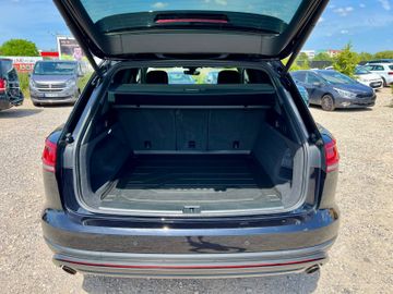 Volkswagen Touareg - 6