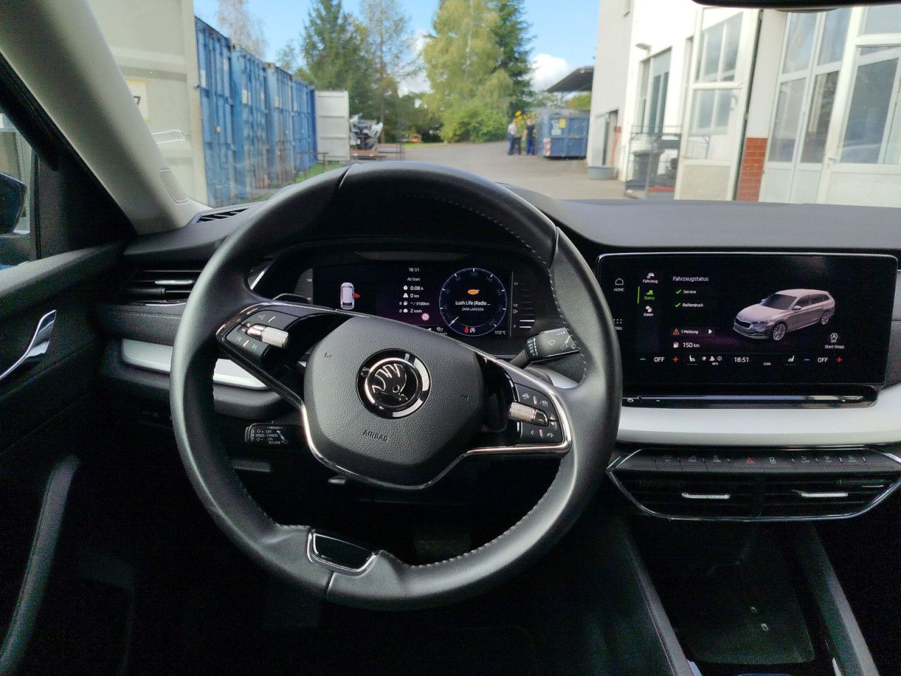 Fahrzeugabbildung SKODA Octavia Combi Style TD110/2.0A7F, AHK