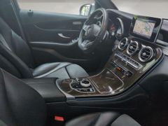 MERCEDES-BENZ GLC 300 Coupe 4Matic 9G-TRONIC AMG Line ILS SHD