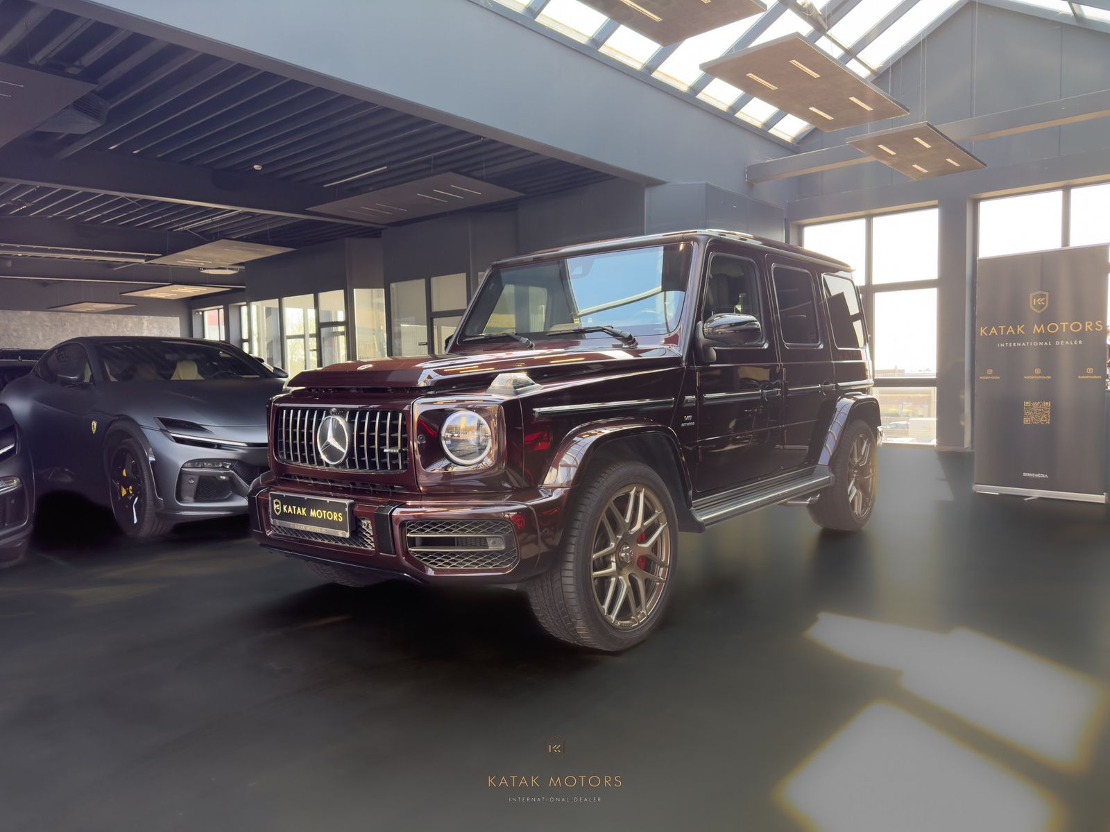 MERCEDES-BENZ G 63 AMG VIOLETTE/NIGHTPAKKET/22"/BURMESTER