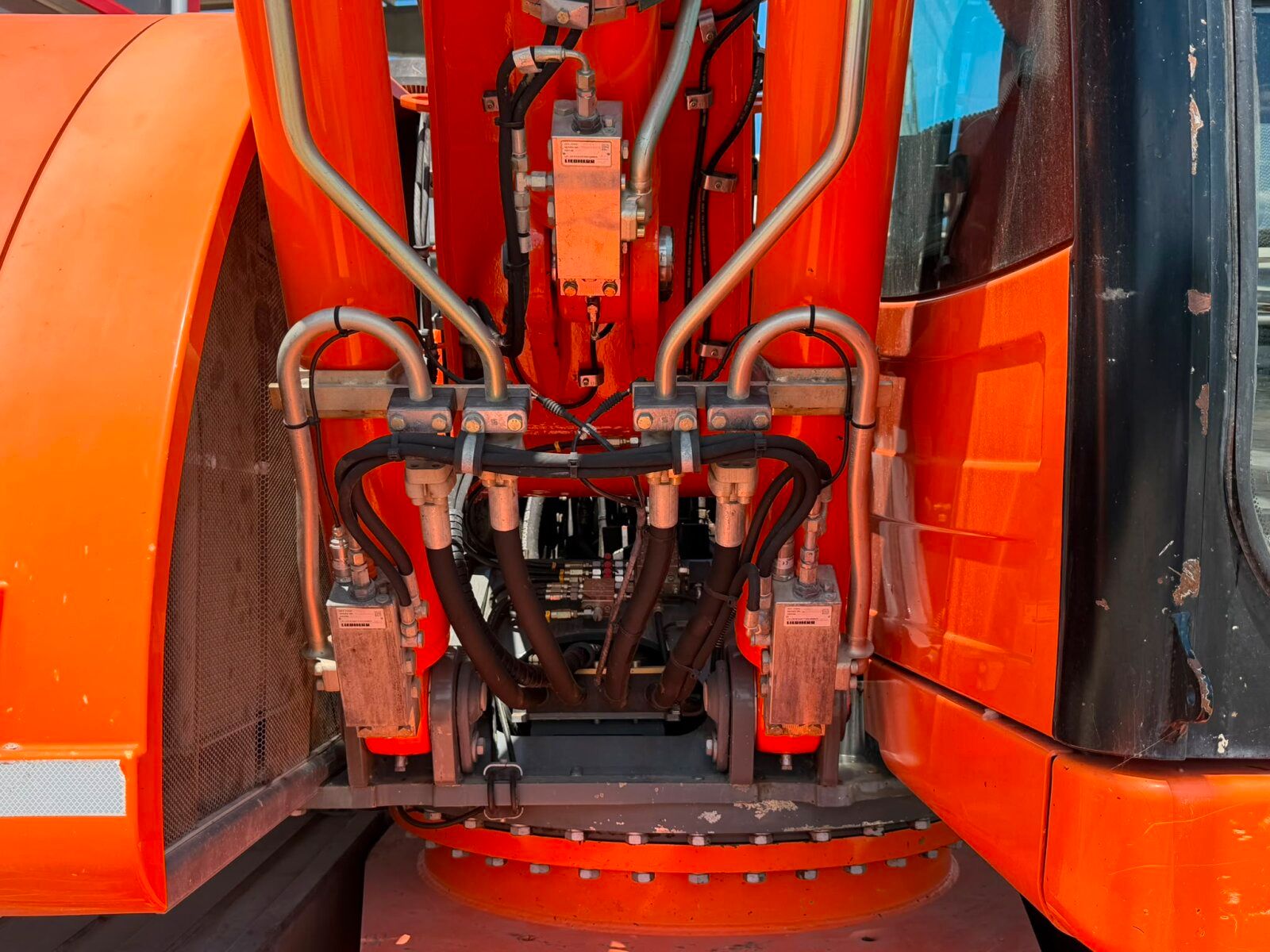 Fahrzeugabbildung Liebherr A 918 Compact