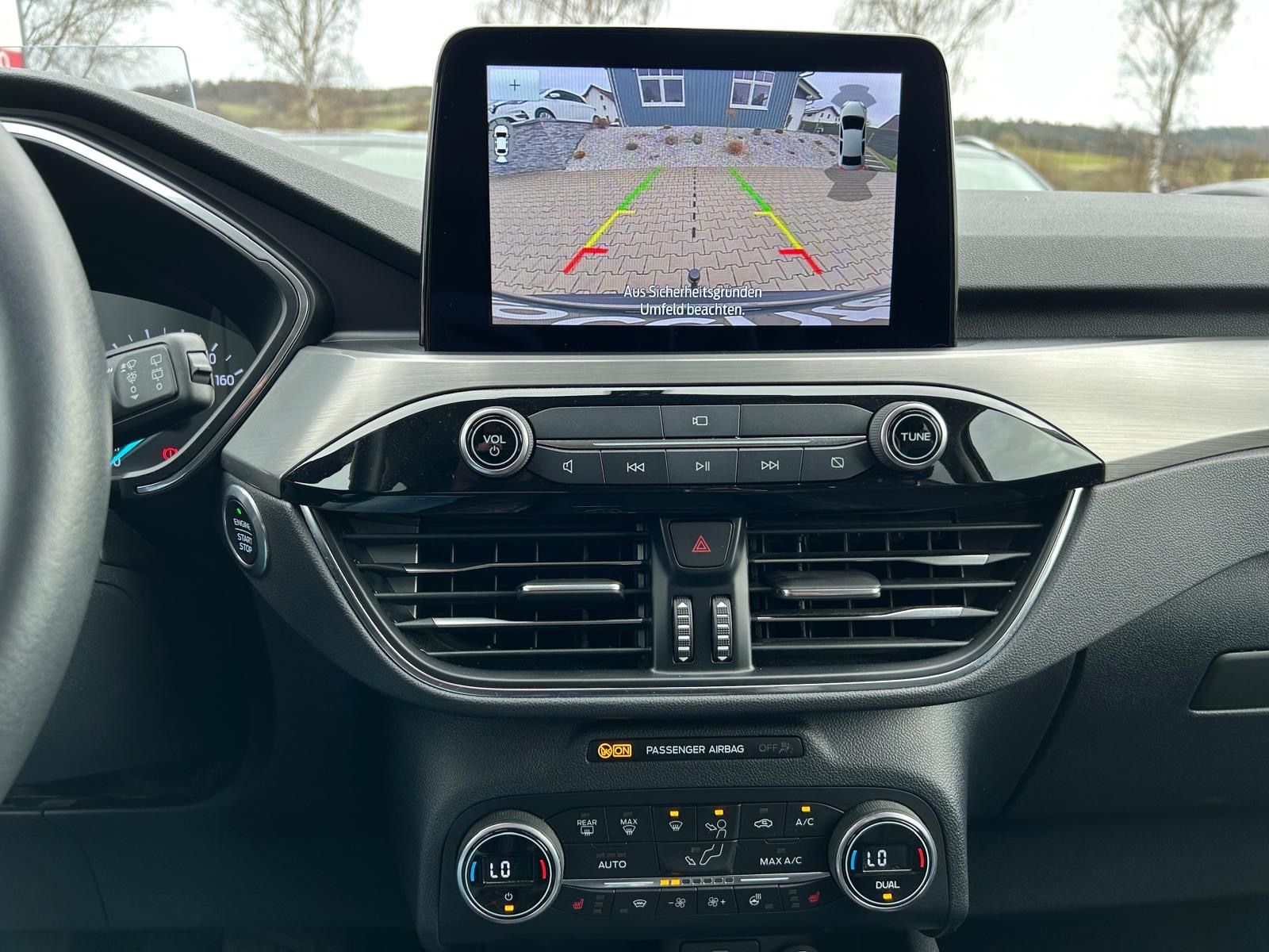 Fahrzeugabbildung Ford Kuga Titanium°LED°AHK°HeadUp°Winterpaket°Kamera