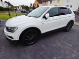 Volkswagen *Sparsamer Tiguan 2.0 TDI SCR JOIN JOIN*