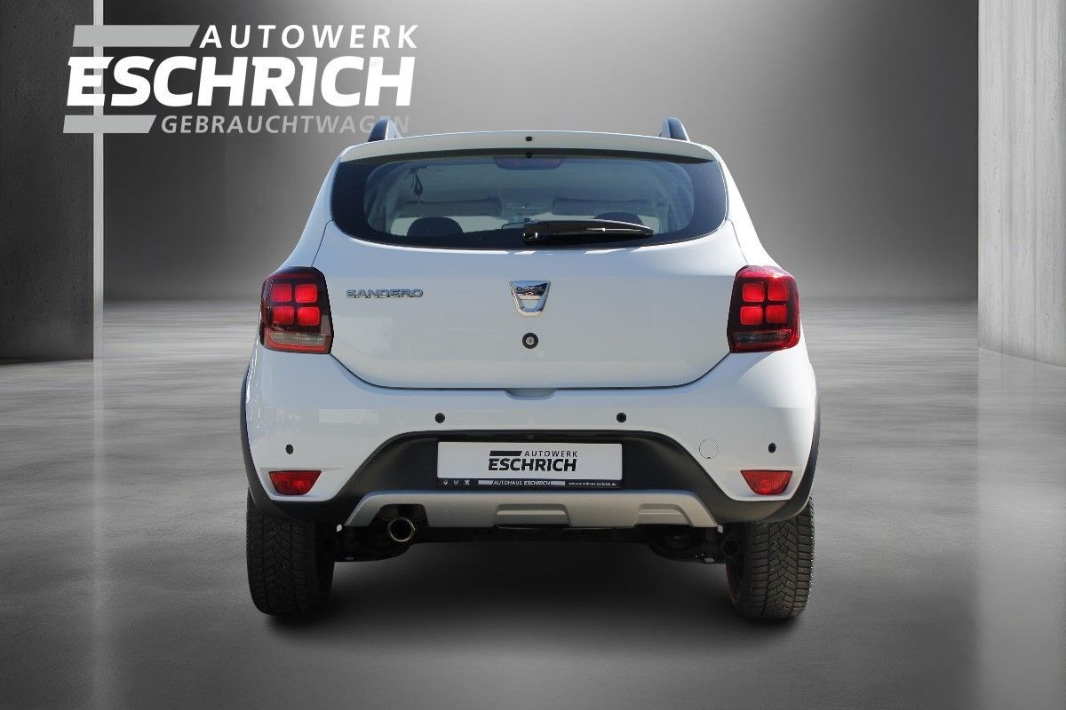 Fahrzeugabbildung Dacia Sandero II Stepway Celebration