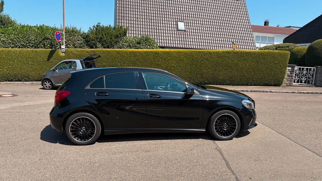 Image of Mercedes-Benz A 220