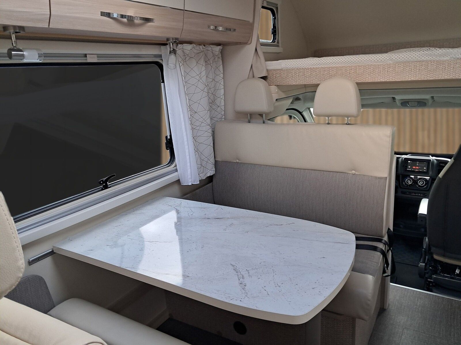 Fahrzeugabbildung Eura Mobil Activa One AO 690 HB Travel-Paket/Mark./Lithium.