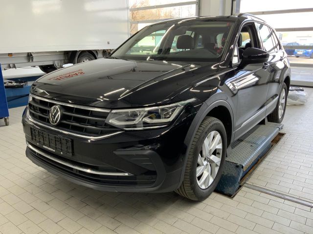 Volkswagen Tiguan Life 4Motion 2.0 TDI*NAVI*AHK*RFK*uvm